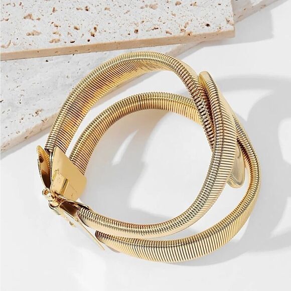 Fashion Design Gold Plated Cuff Bracelet - Picture 8 of 11